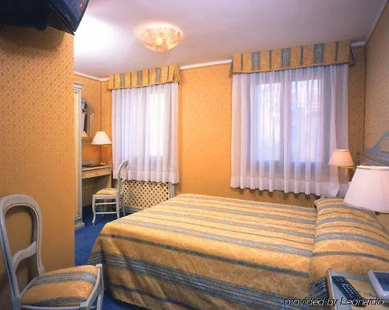 Hotel Falier Benátky 2*,