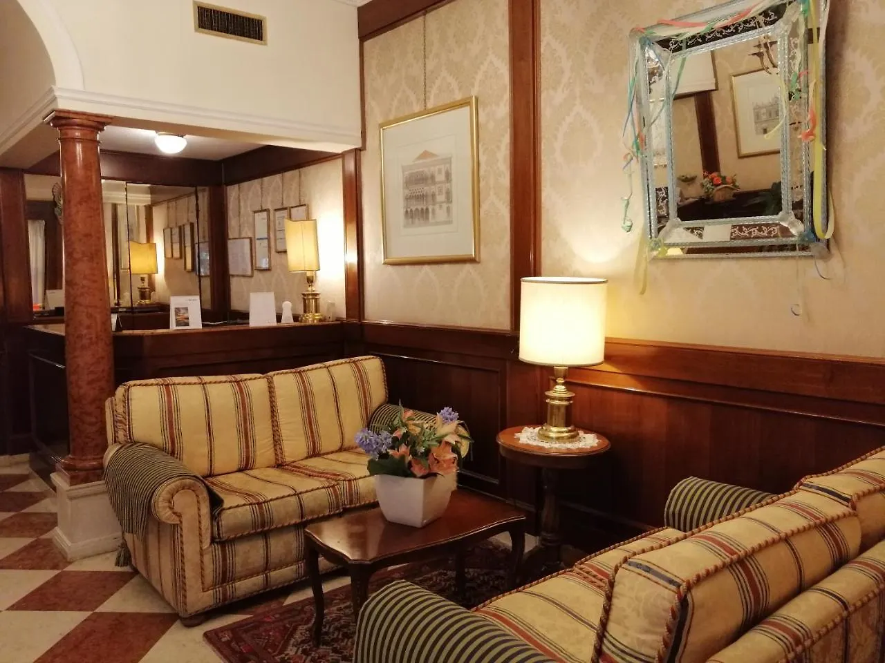 **  Hotel Falier Veneza Itália